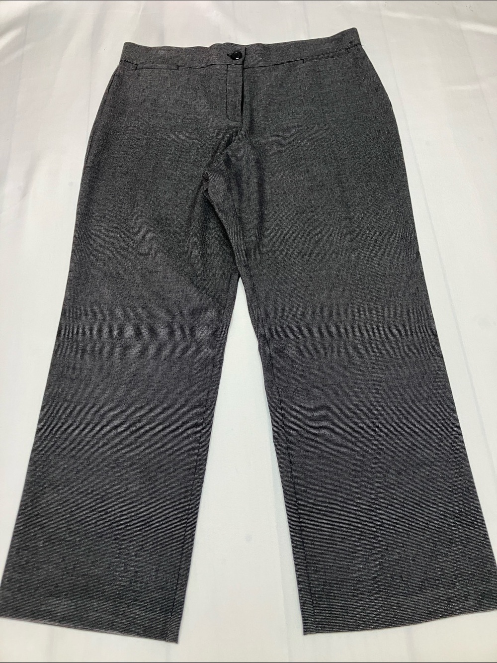 Briggs New York Women's Charcoal Gray Straight-Leg Trousers